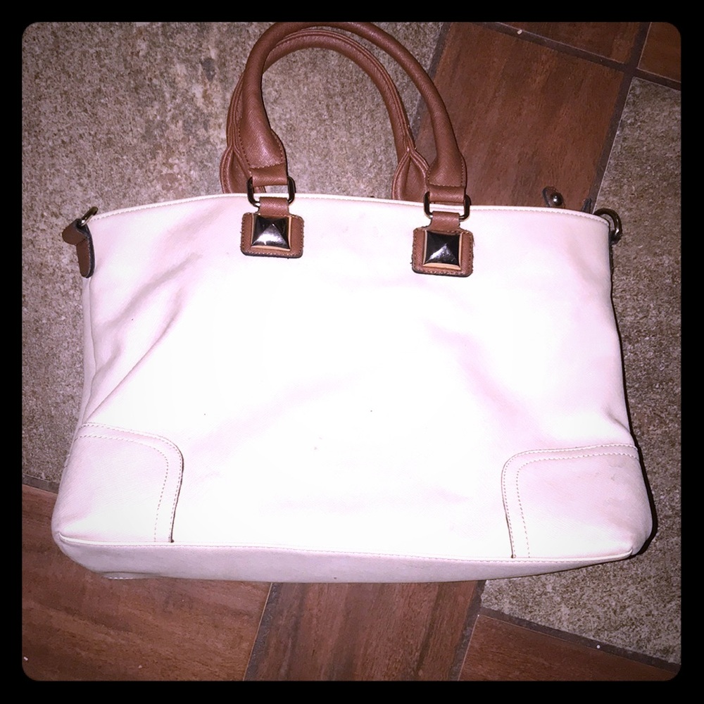 Large tan no name purse